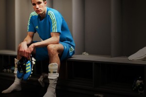 开云·体育全站登录地址-《ApexLegends》“极夜风暴”地图改版上线，全新挑战等你来战！