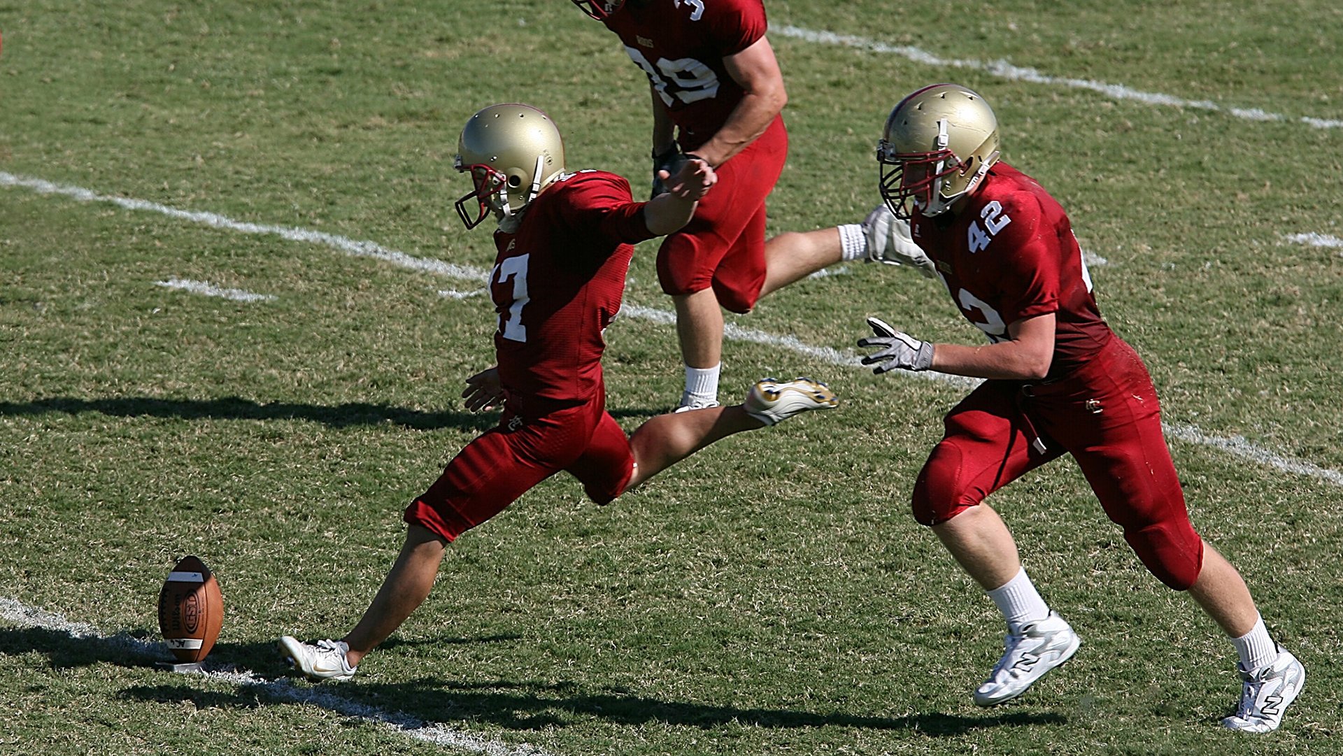 国际赛事中出现的技术革新提升了裁判效率，国际比赛的